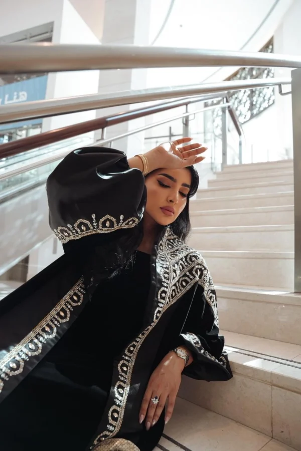 B3.webp EMPIRE COLLECTION D23