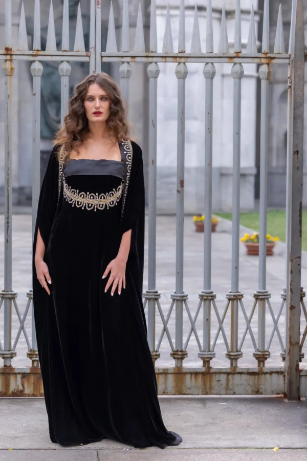 IMG_1736-scaled-1.webp EMPIRE COLLECTION D12