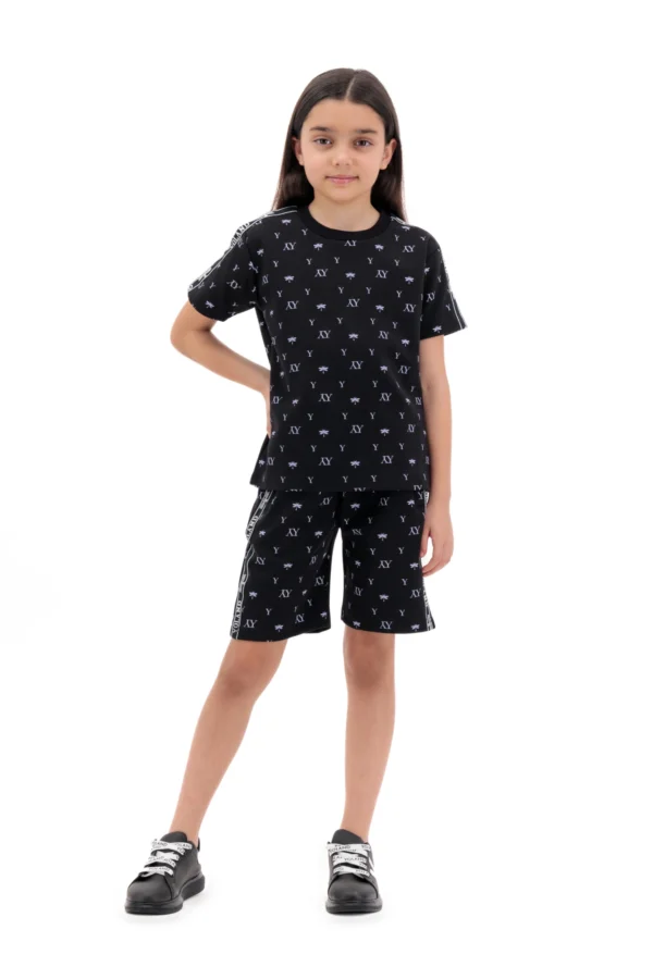 Yoland-fashion-11_women-full___4-scaled-1.webp Y TOP AND SHORT Y01