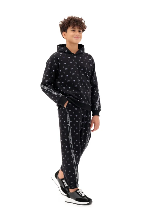 Yoland fashion 4 men full 10 scaled 1.webp