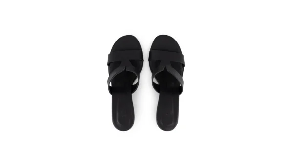4 sandals