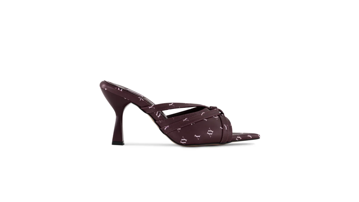 T PRINT HEELS MAROON (1)