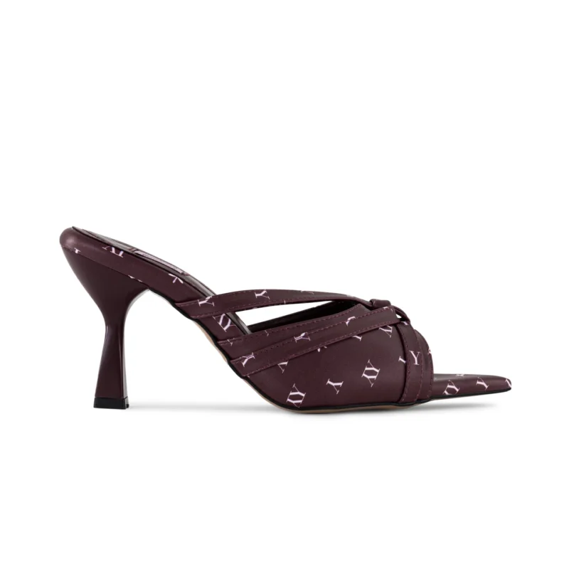 T PRINT HEELS MAROON (1)